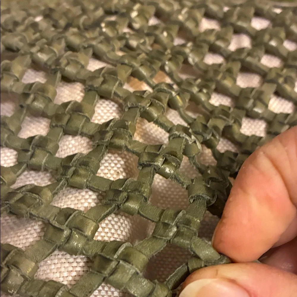 Elegant Woven Leather Handbag - Army Green and Cream - Picture 9 of 14